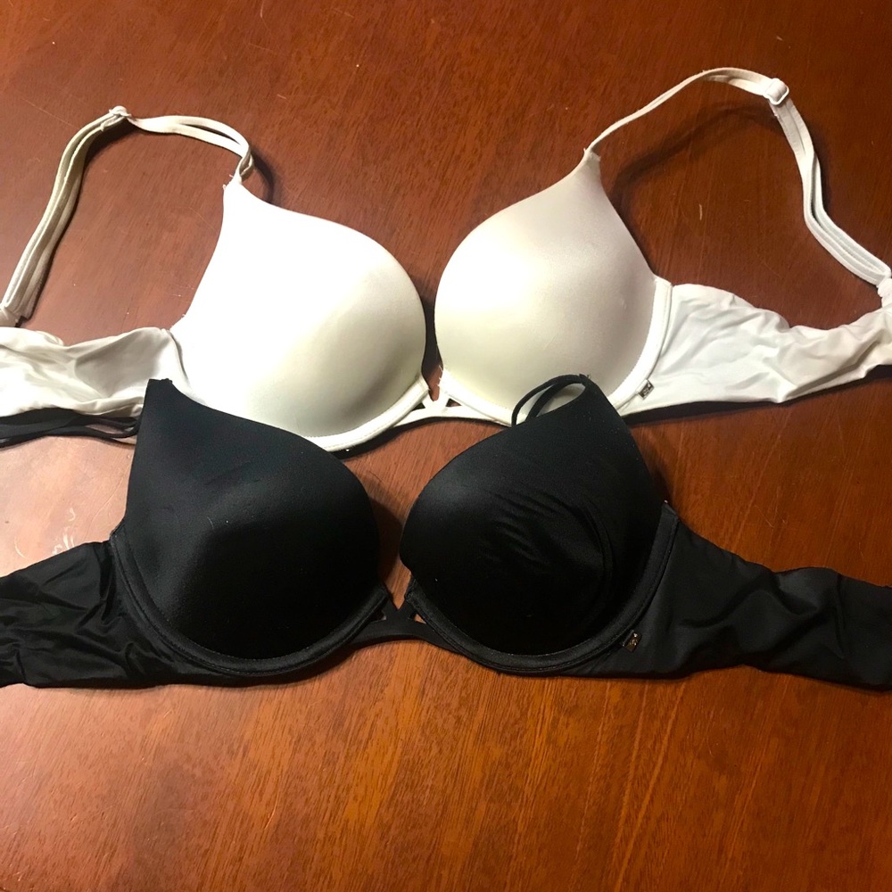 Victoria’s Secret very sexy push up bras